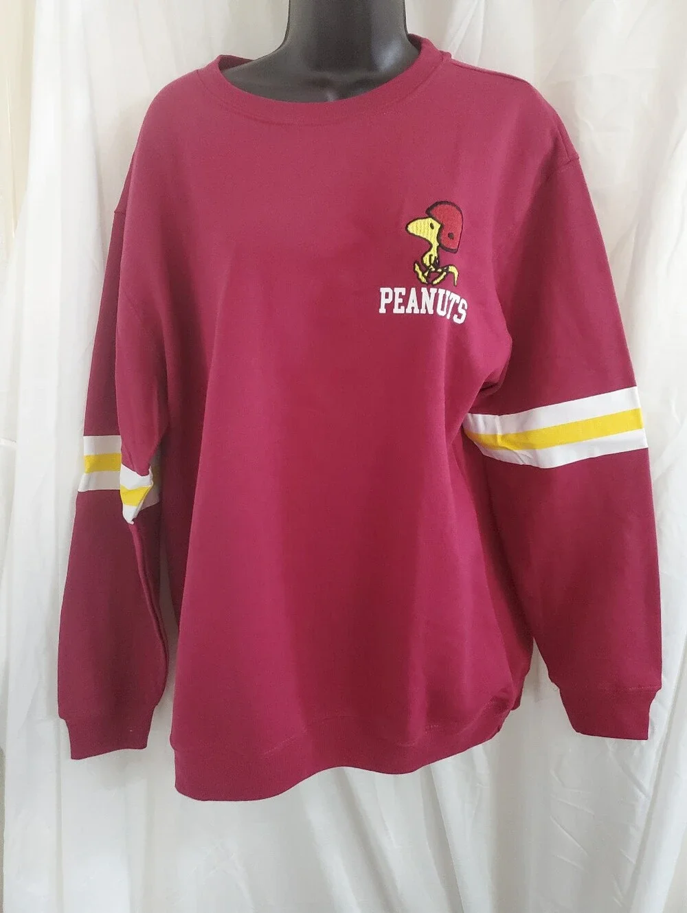 Peanuts Snoopy & Woodstock  established 1950 #50 dark red sweatshirt size L NEW
